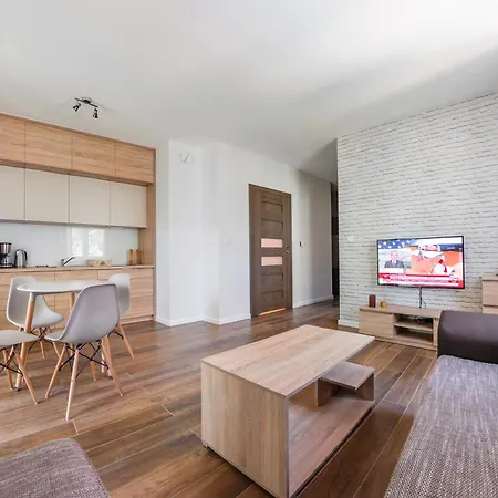 Pod Brzozami Dwie Sosny